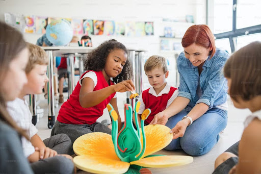 5 Ways A Care Facility Can Help Your Toddler Learn To Socialize?